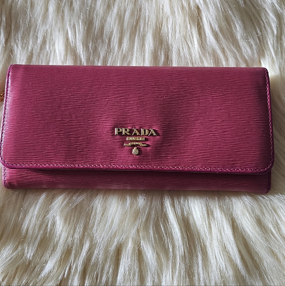 ❣️Prada Continental Wallet❣️